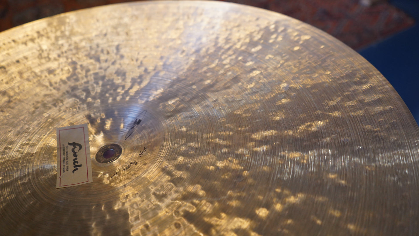 23" Nefertiti 2669g