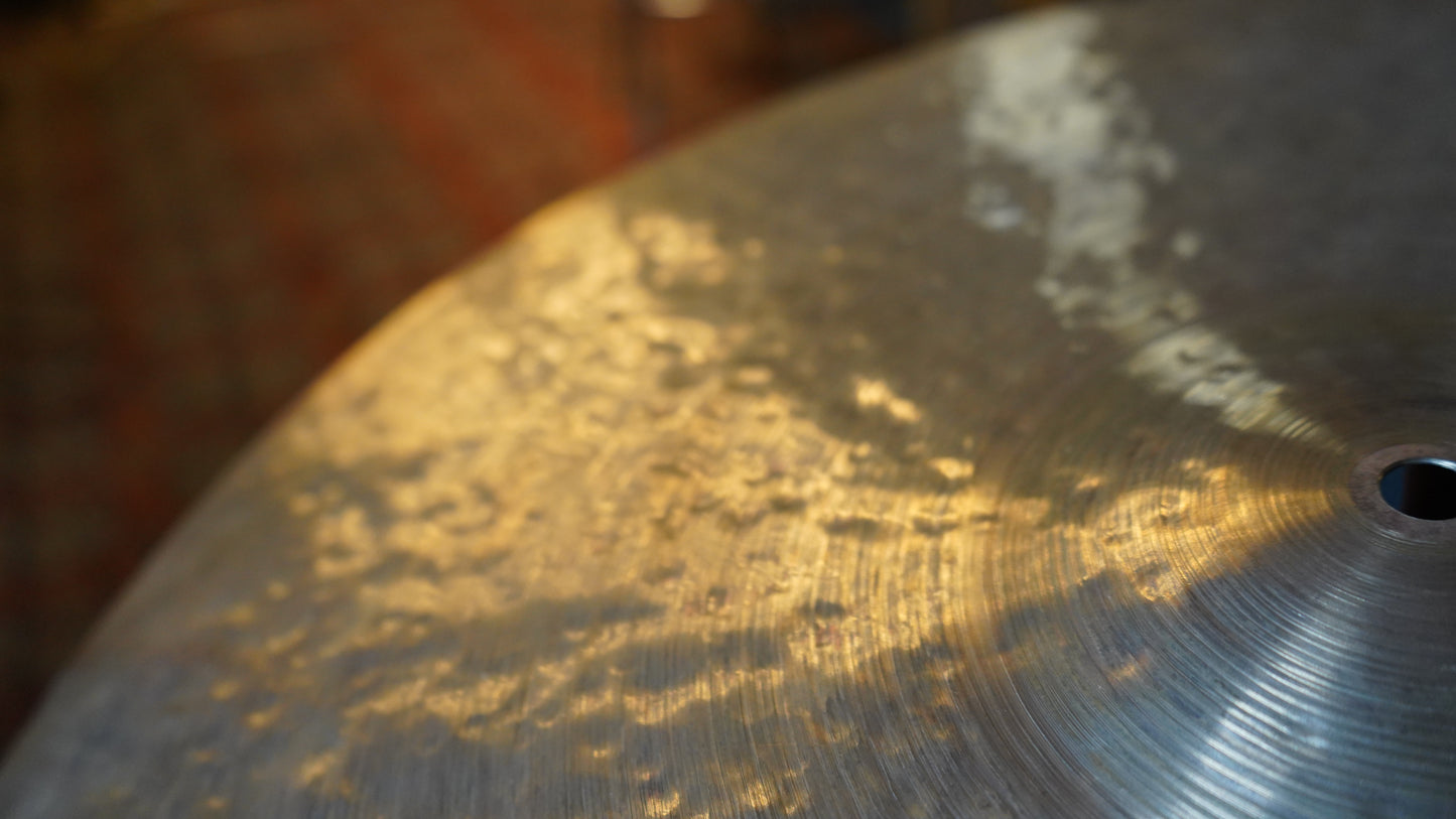 23" Nefertiti 2669g