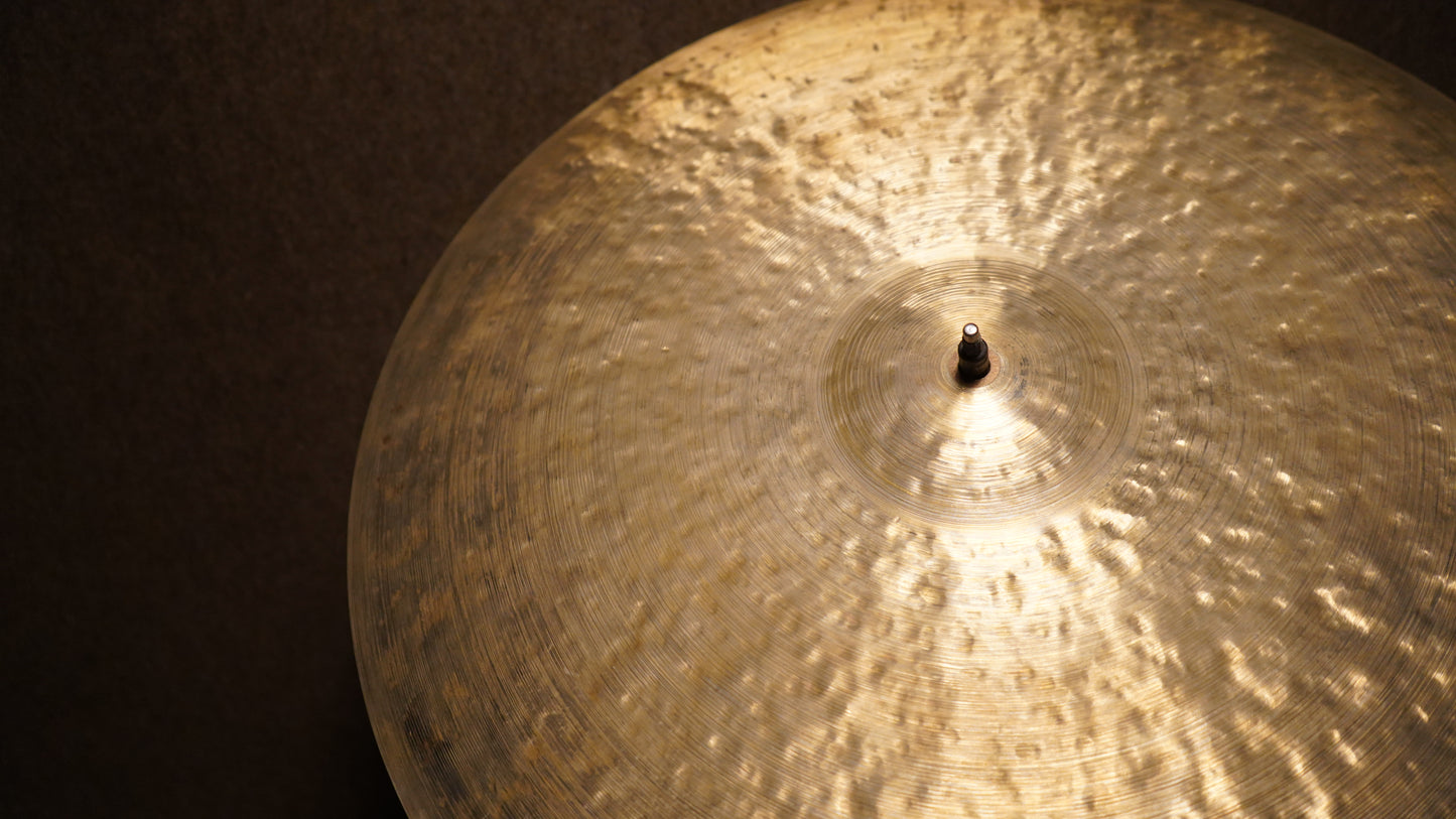 23" Nefertiti 2669g