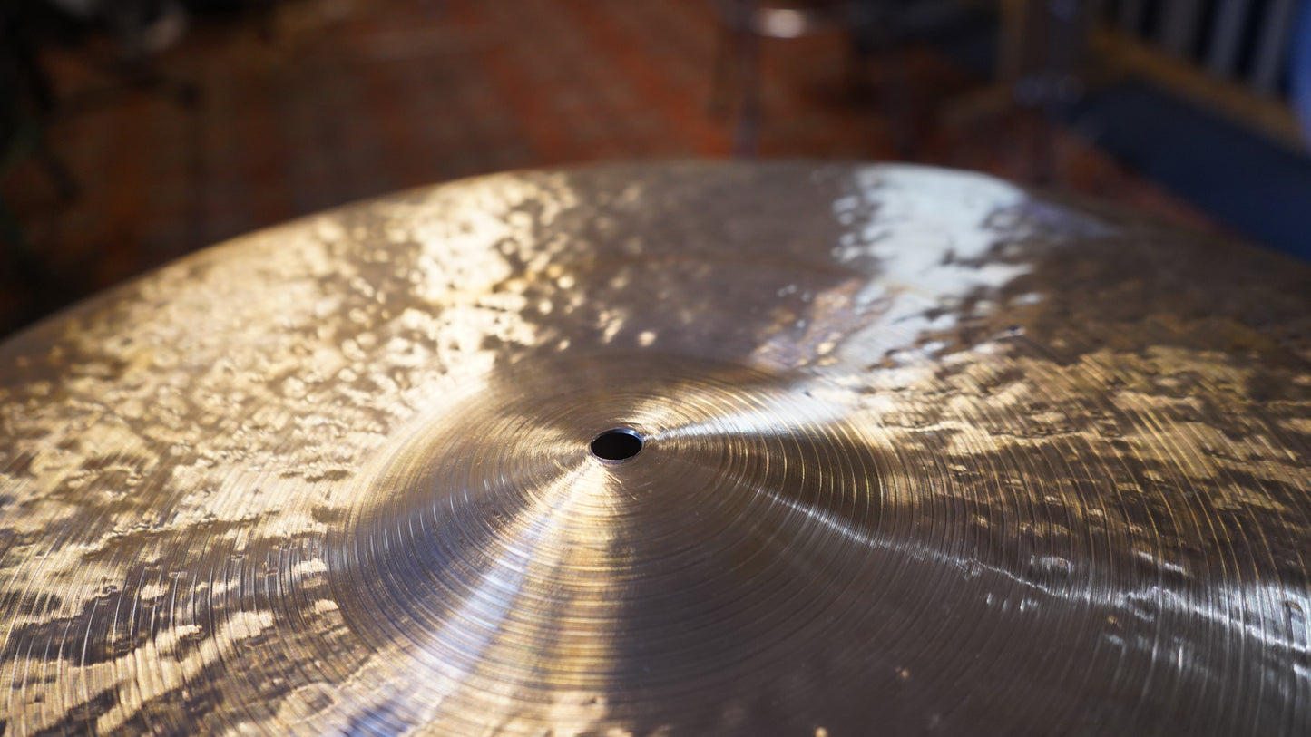 23" Nefertiti CB 2541g