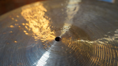23" Nefertiti 2572g
