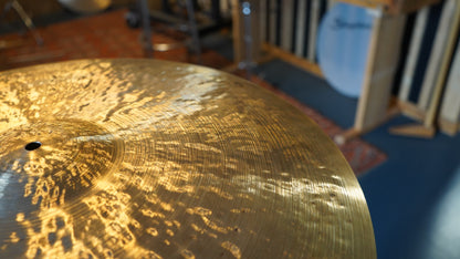 23" Nefertiti 2572g
