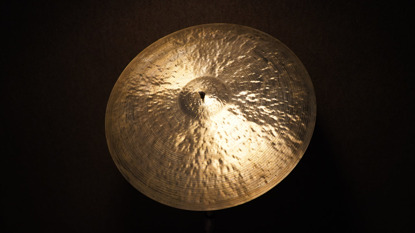 23" Nefertiti 2572g
