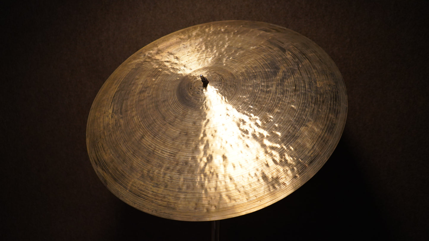 23" Nefertiti 2572g
