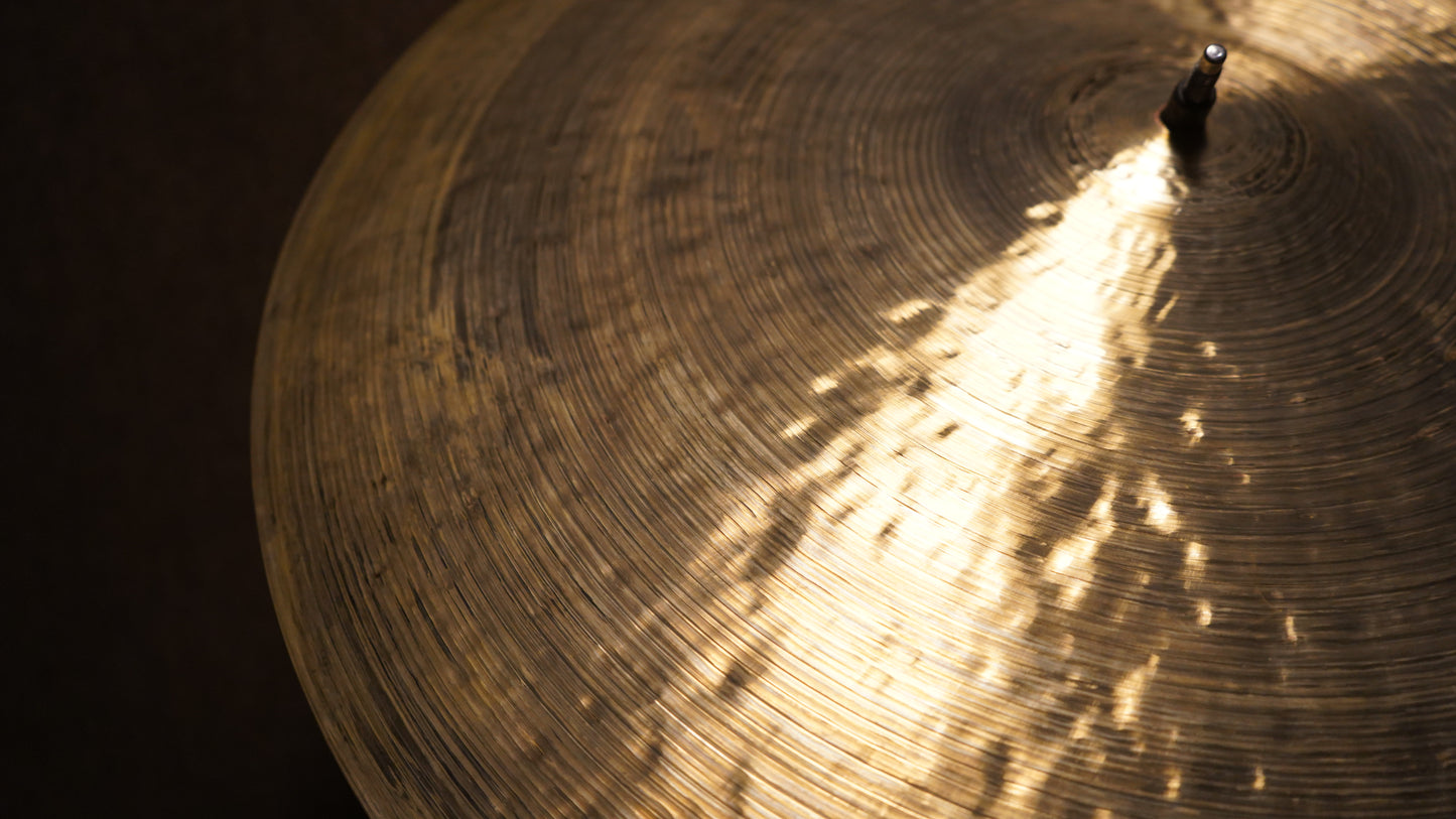 23" Nefertiti 2572g