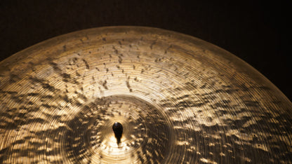 23" Nefertiti 2572g