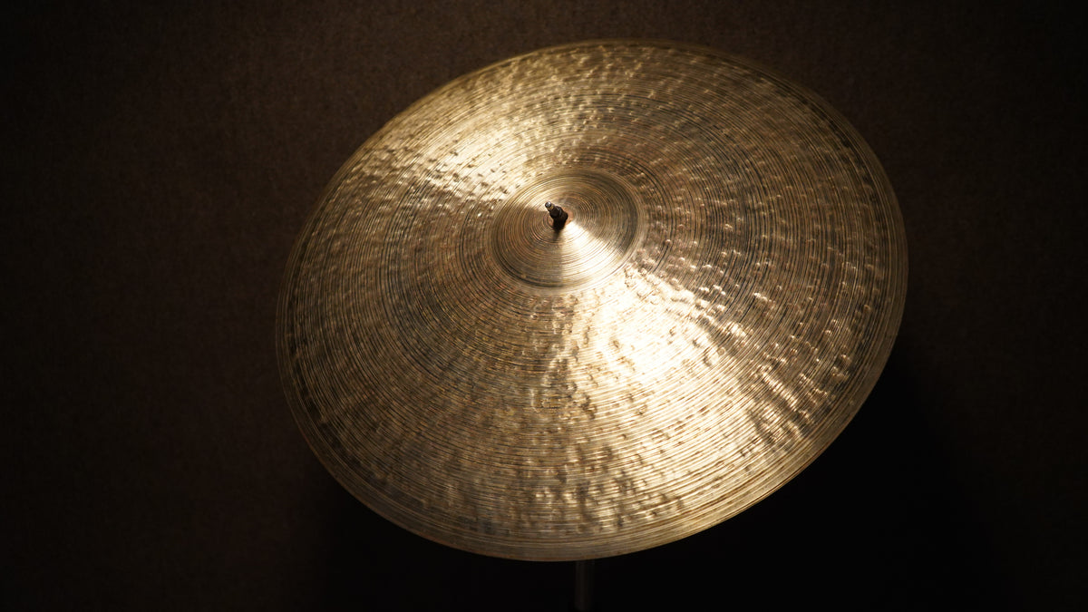 23" Nefertiti 2677g