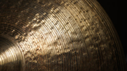 23" Nefertiti 2677g