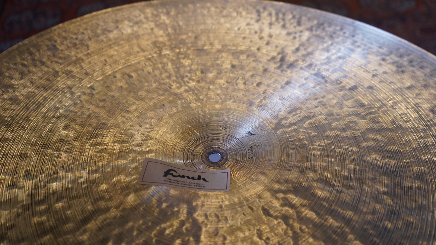 23" Nefertiti CB 2612g
