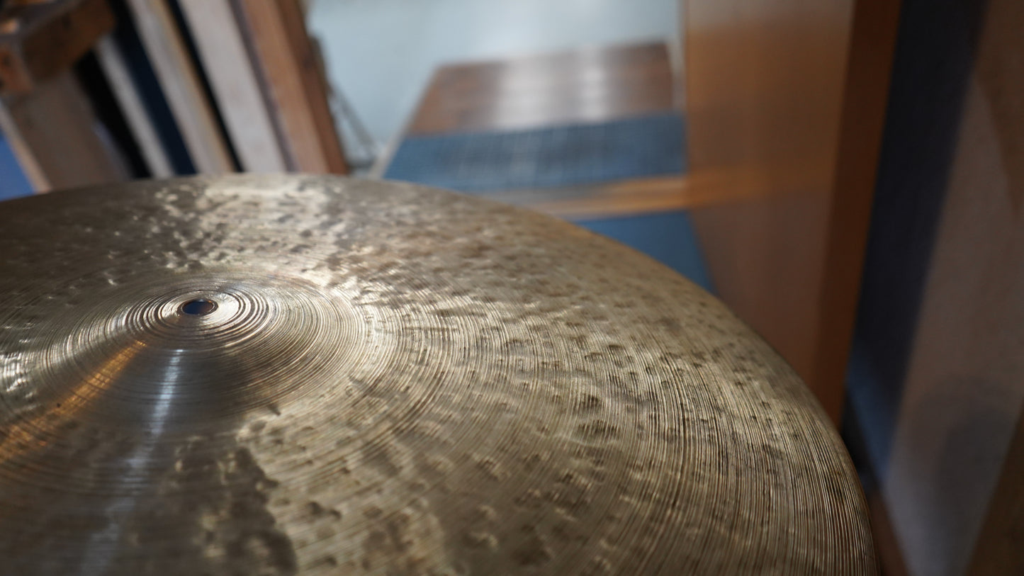 23" Nefertiti CB 2612g