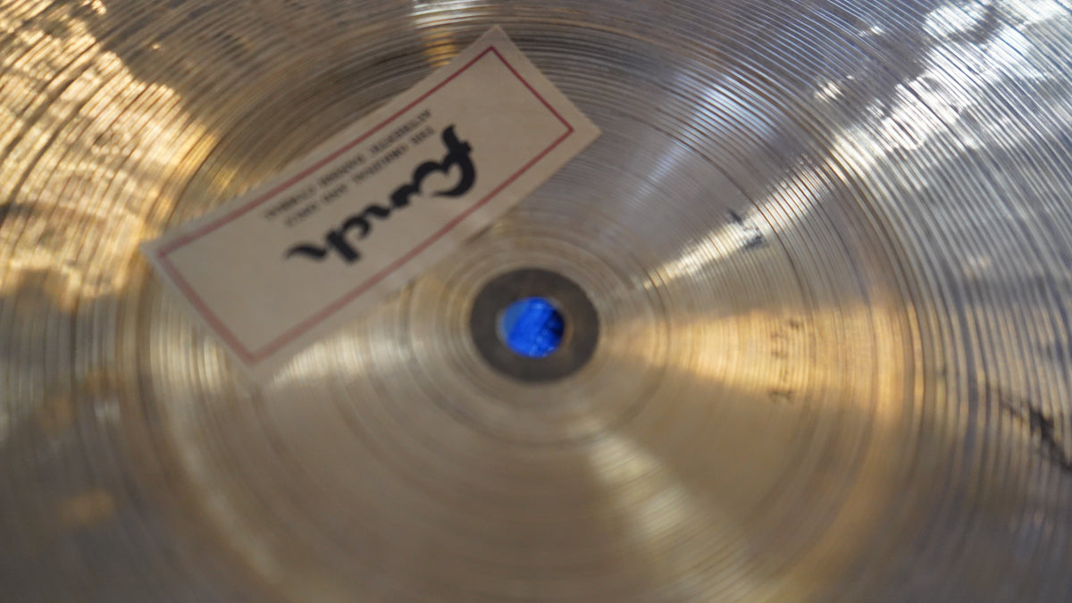 23" Nefertiti 2670g