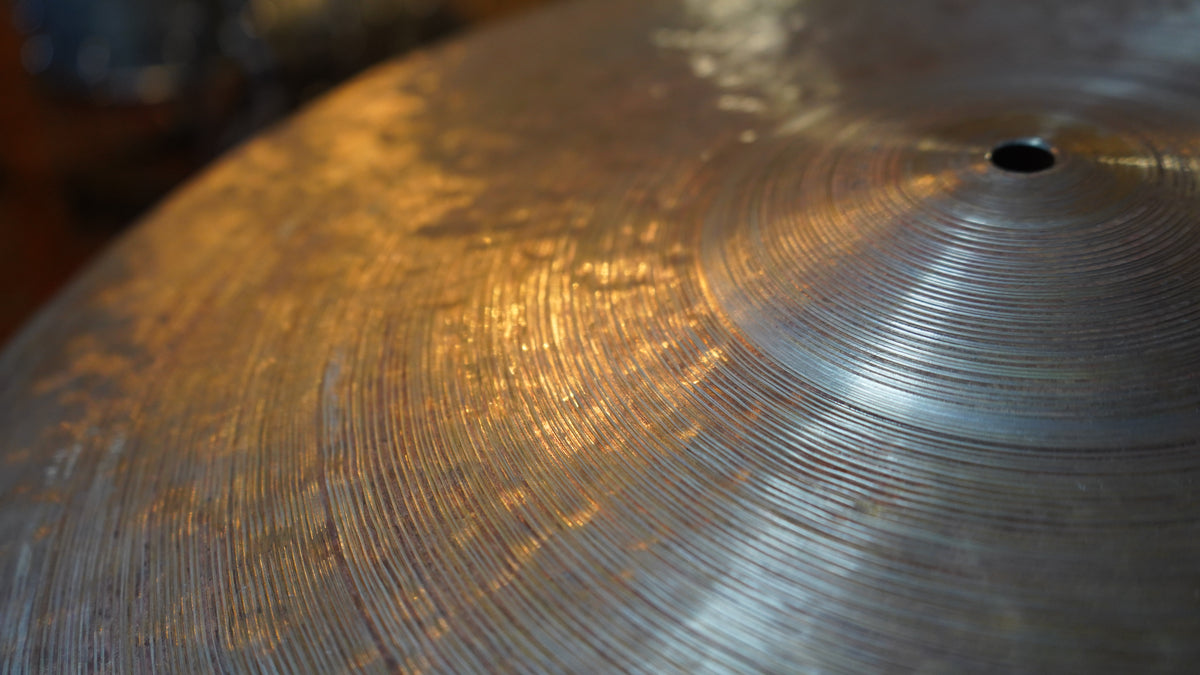 23" Nefertiti 2670g