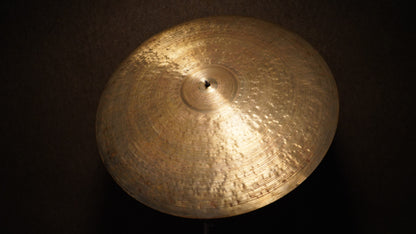 23" Nefertiti 2670g