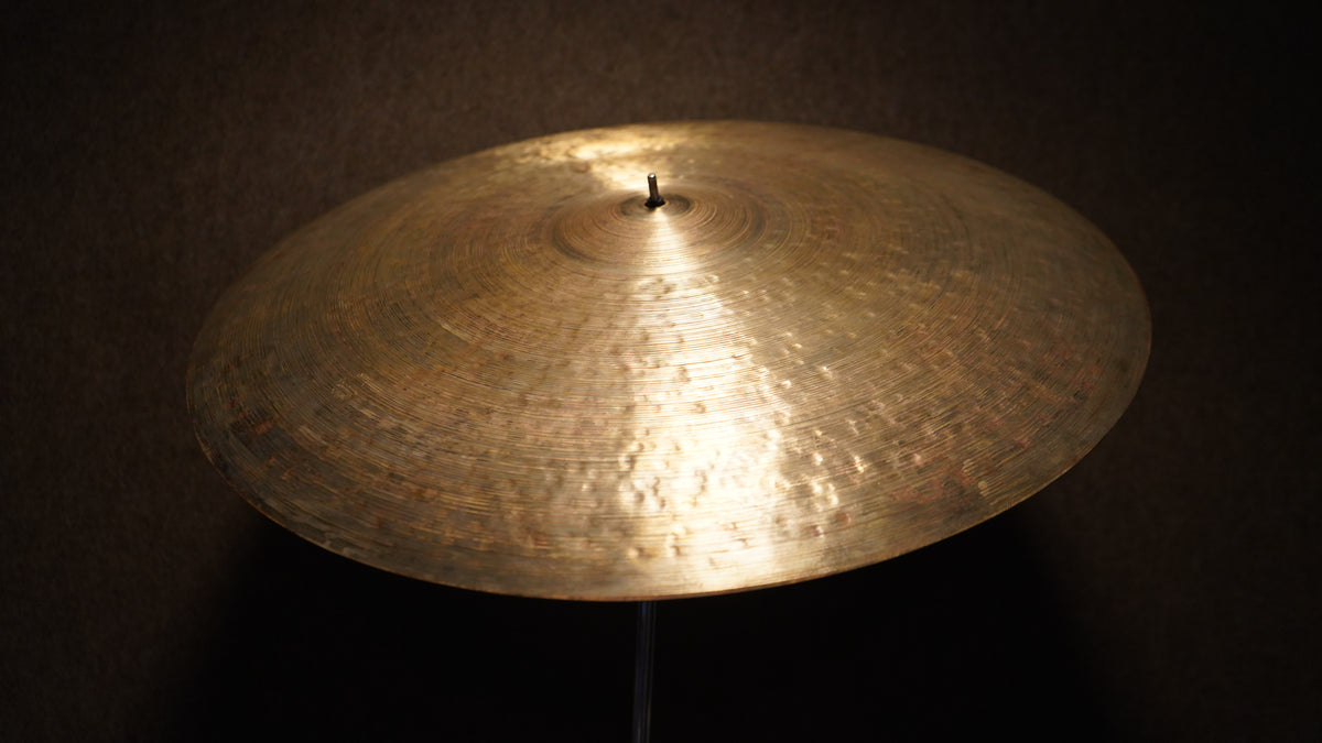23" Nefertiti 2670g