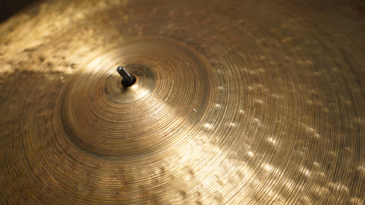 23" Nefertiti 2670g