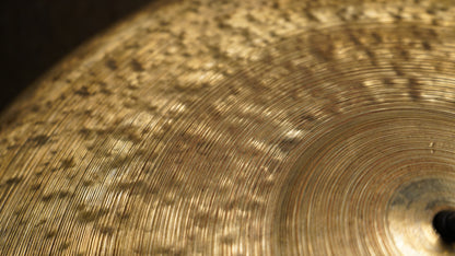 23" Nefertiti 2670g