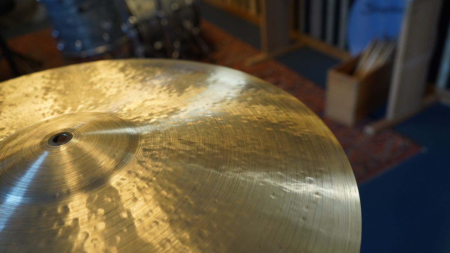 21" Nefertiti 2275g