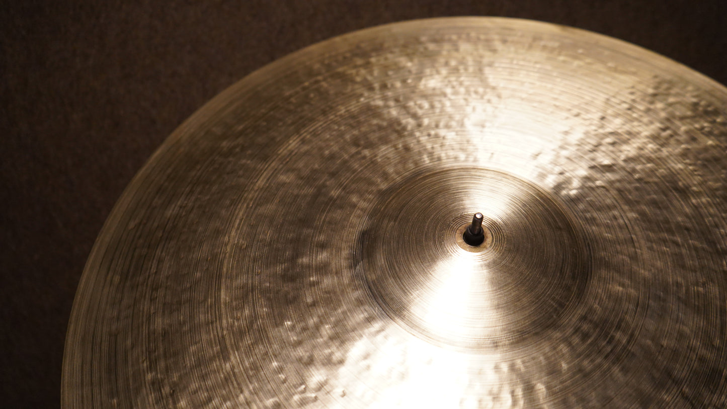 21" Nefertiti 2275g