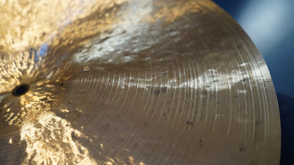 21" Nefertiti 2242g