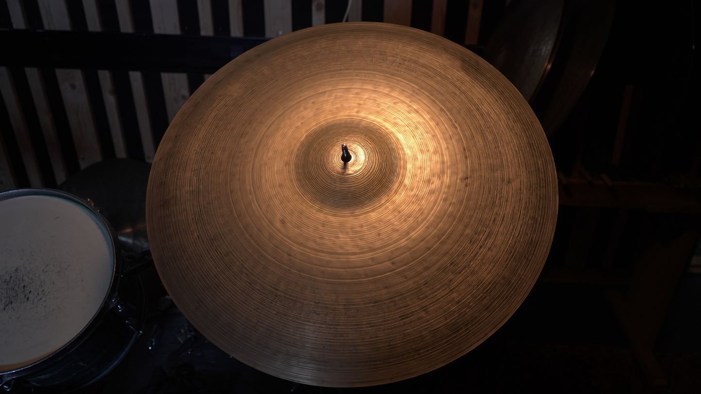 22" Nefertiti 2330g