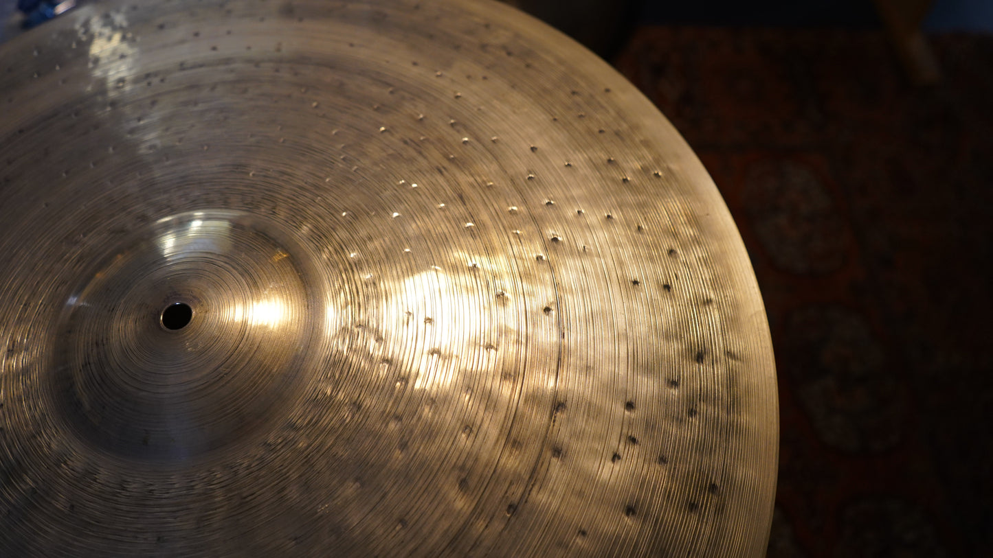22" Nefertiti 2220g
