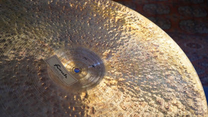 23" Nefertiti 2824g