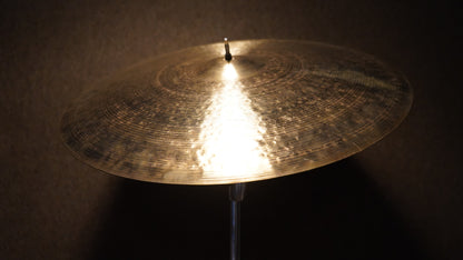23" Nefertiti 2824g