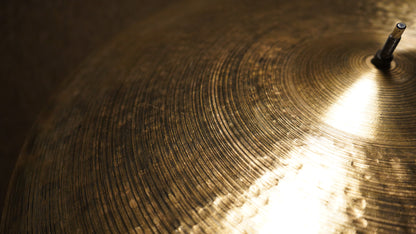 23" Nefertiti 2824g