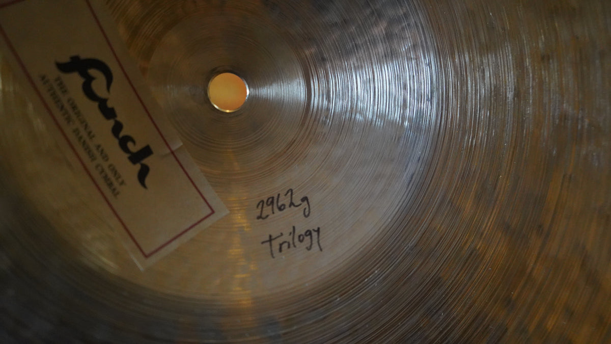 FC 24" TRILOGY 2962g