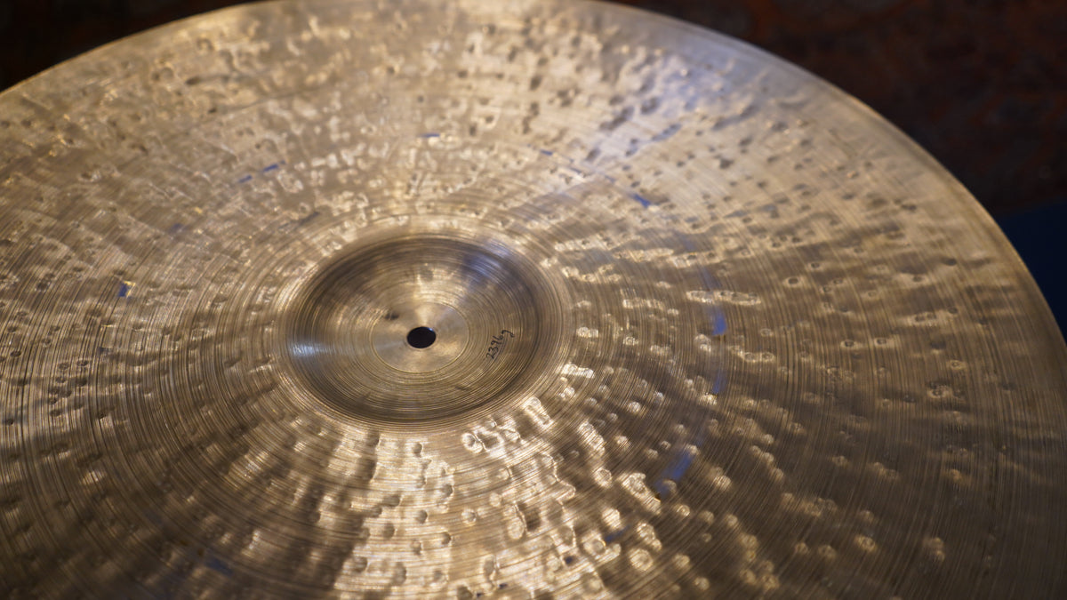 22" Nefertiti 2396g