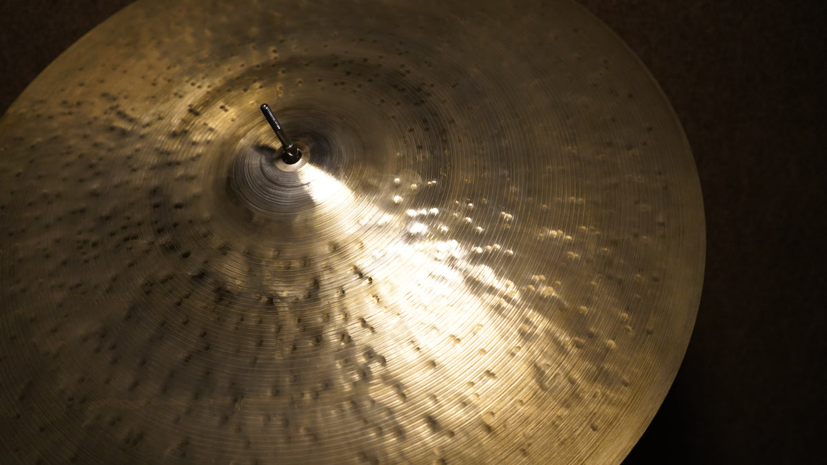 22" Nefertiti 2396g