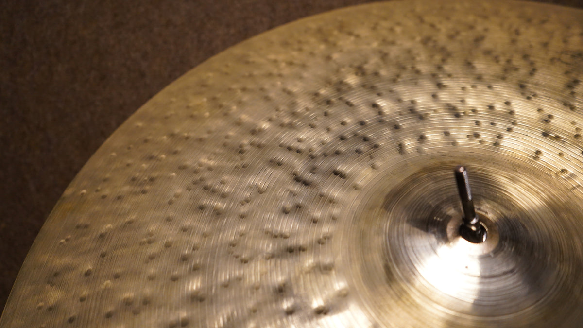 22" Nefertiti 2396g