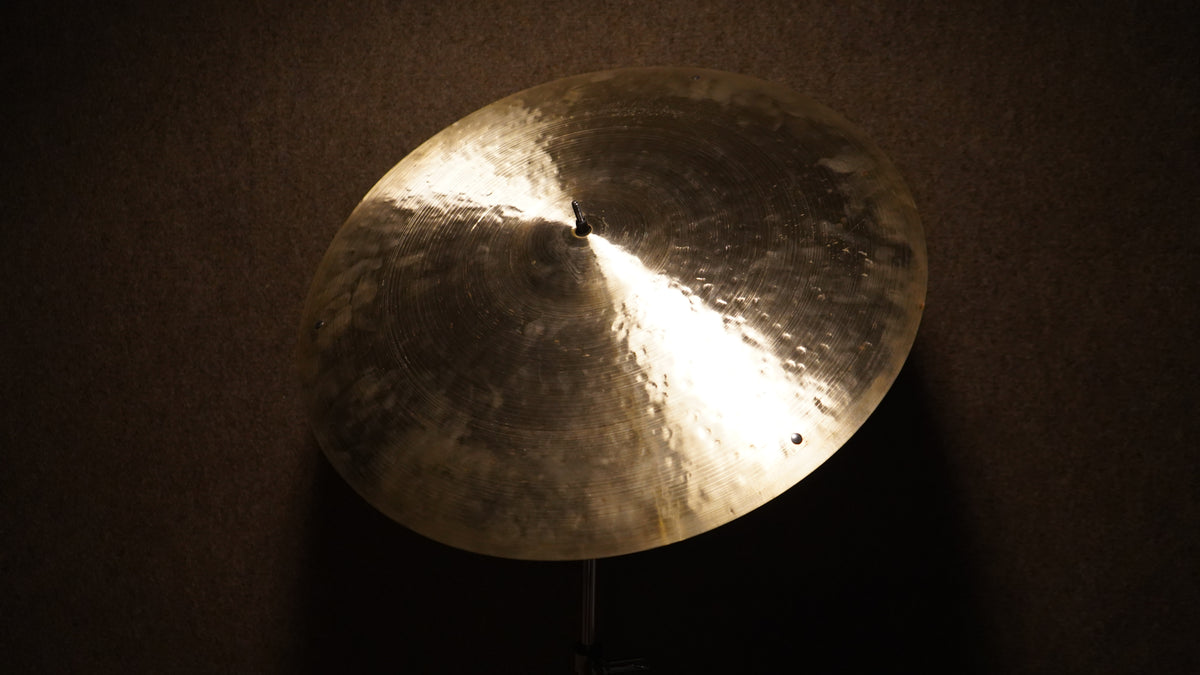 21" Nefertiti w/Rivets 2140g