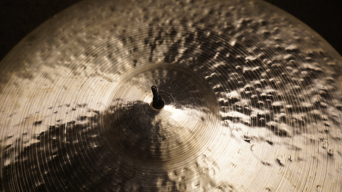 21" Nefertiti w/Rivets 2140g