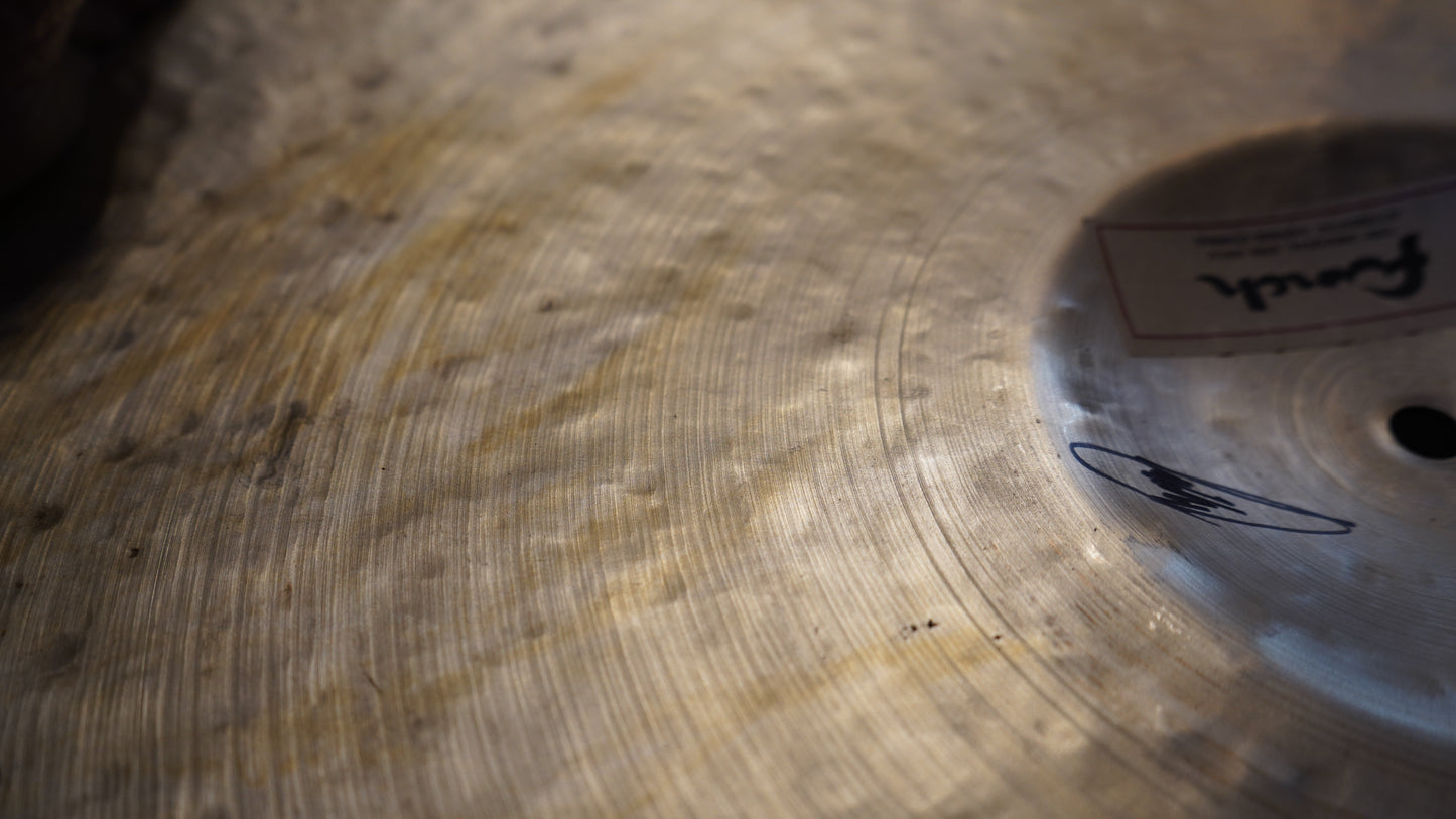 22" TW Tribute 2551g