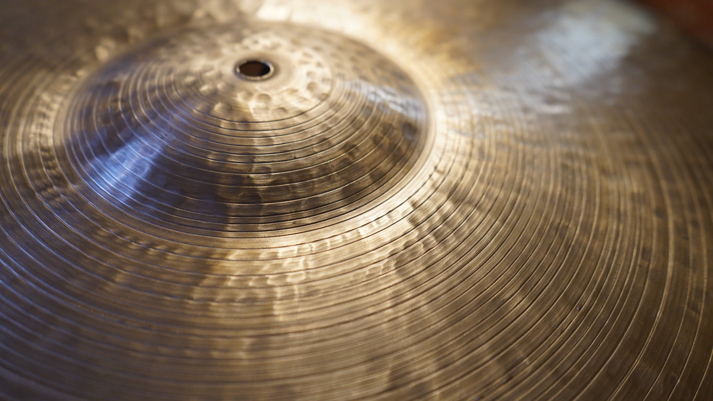 22" TW Tribute 2470g