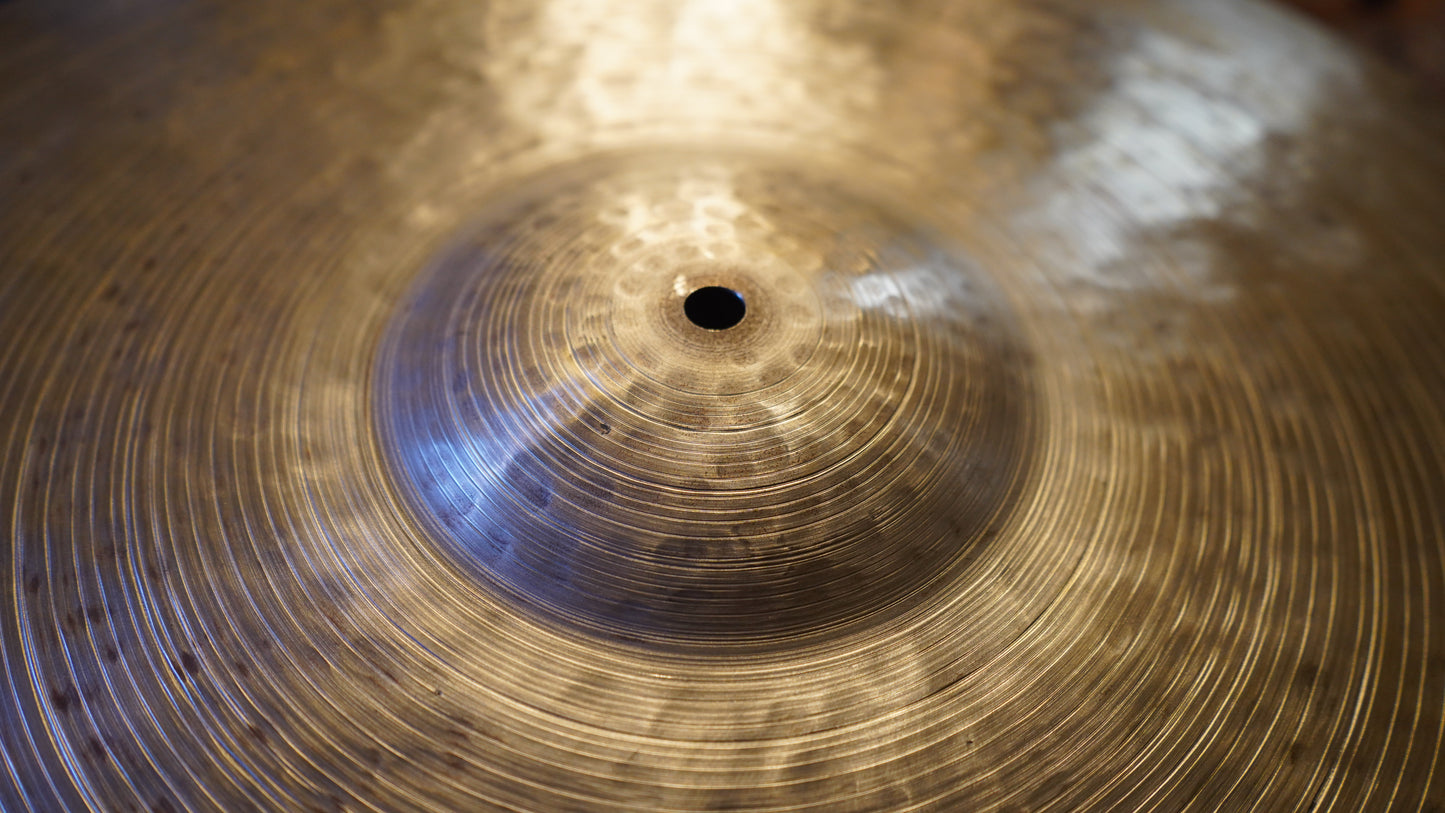 22" TW Tribute 2456g