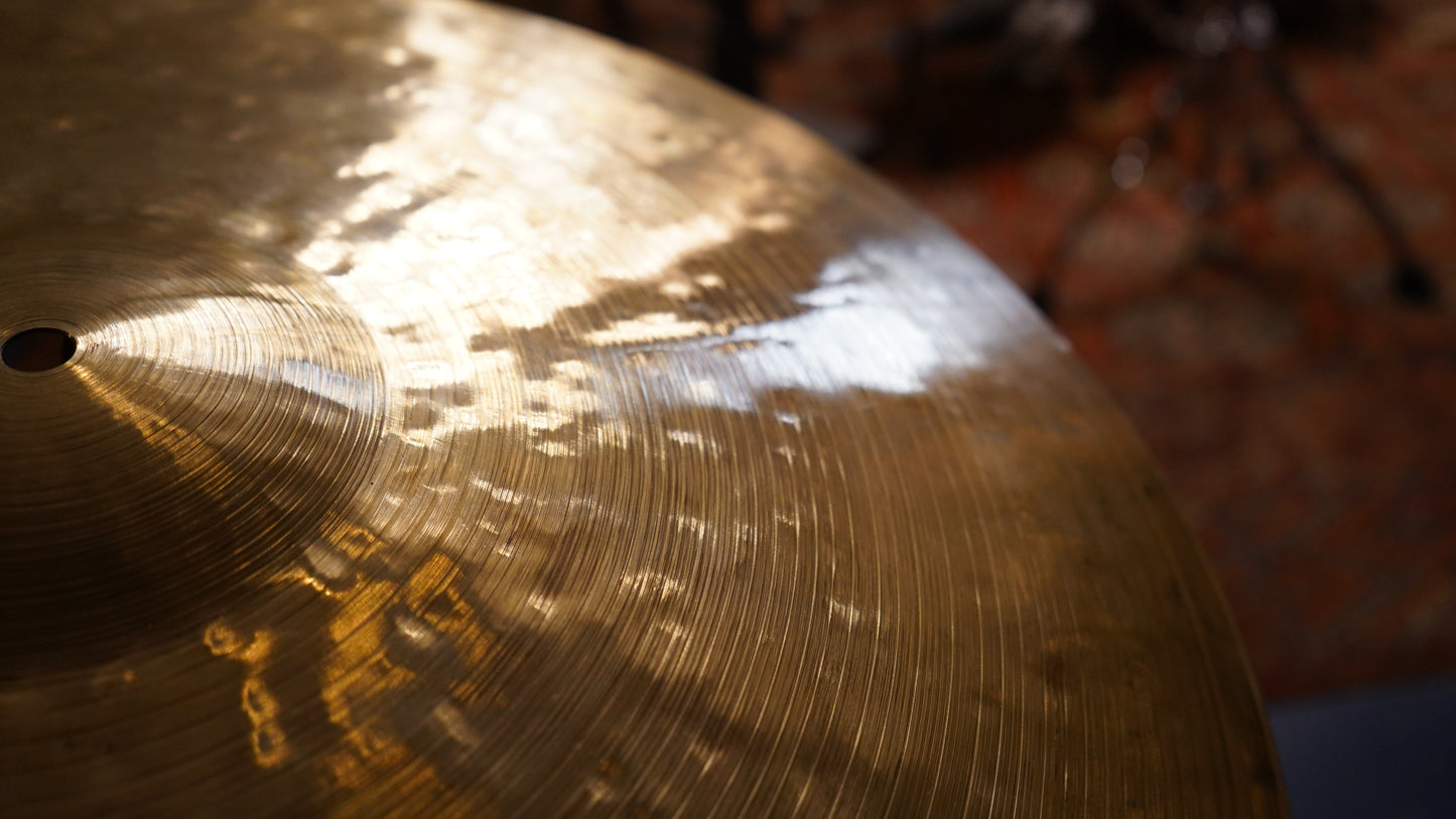 22" TW Tribute 2535g