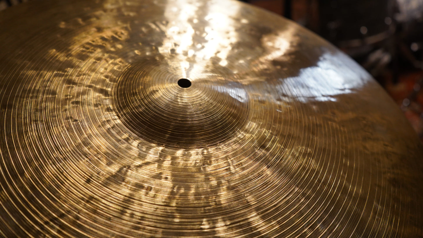 22" TW Tribute 2535g