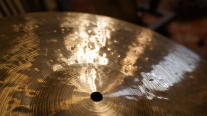 22" TW Tribute 2535g