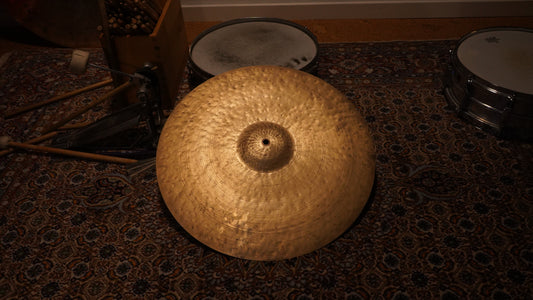 20" Vanguard 1666g (Paper Thin)