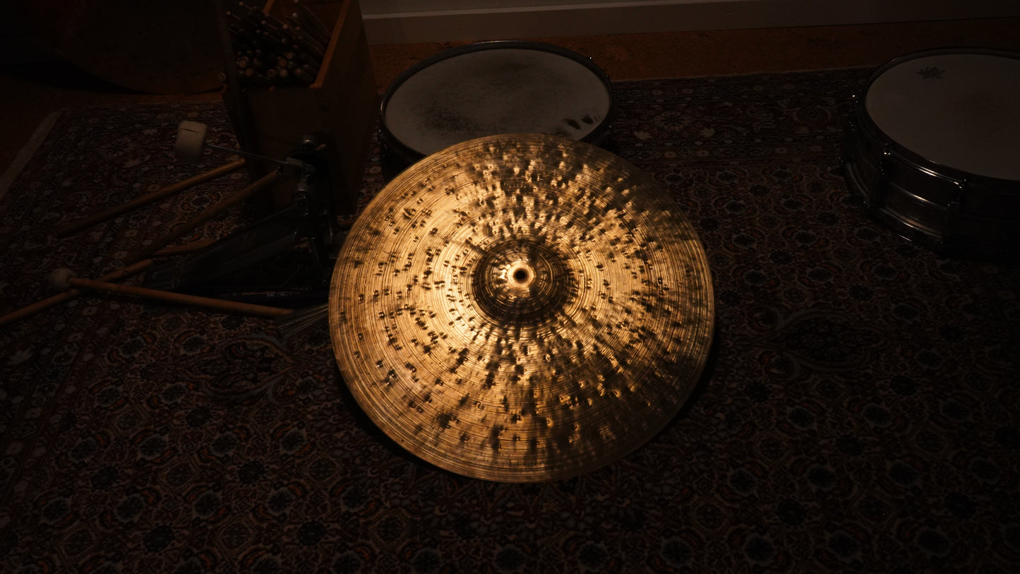 20" Nefertiti 1963g