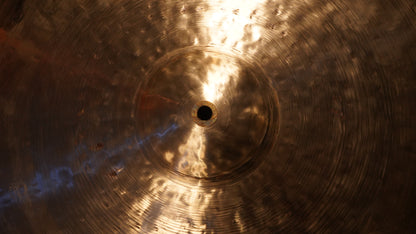 20" Nefertiti 1686g (Dry)