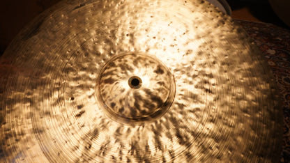20" Nefertiti 1686g (Dry)
