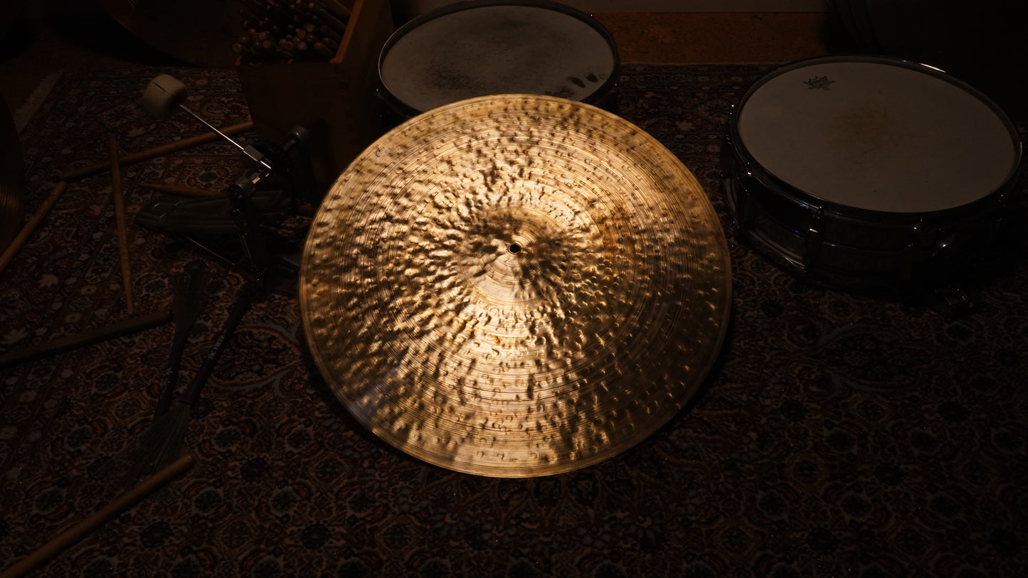22" Nefertiti 2406g