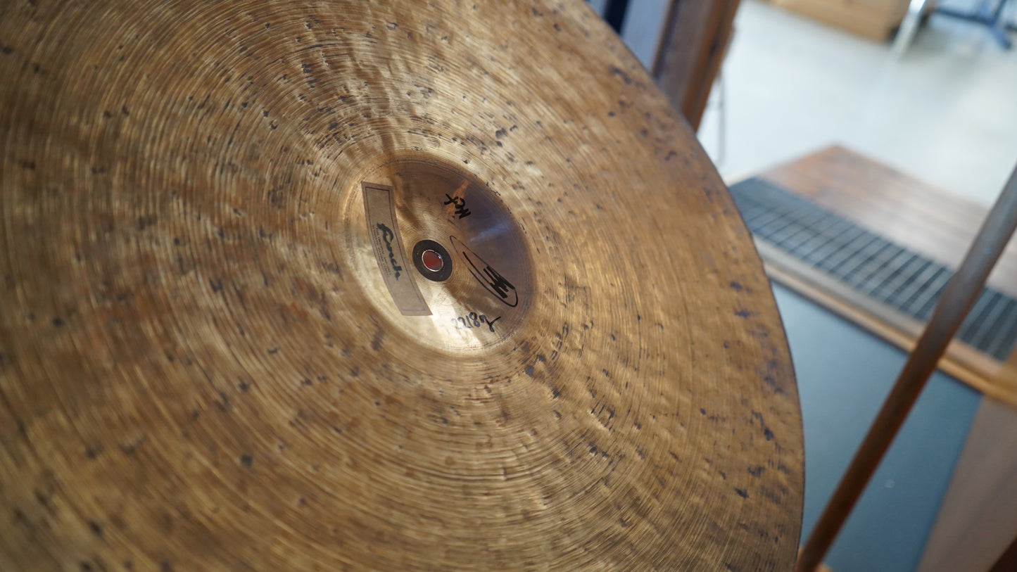 22" Nefertiti 2118g