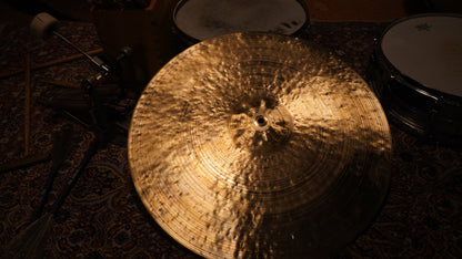22" Nefertiti 2265g