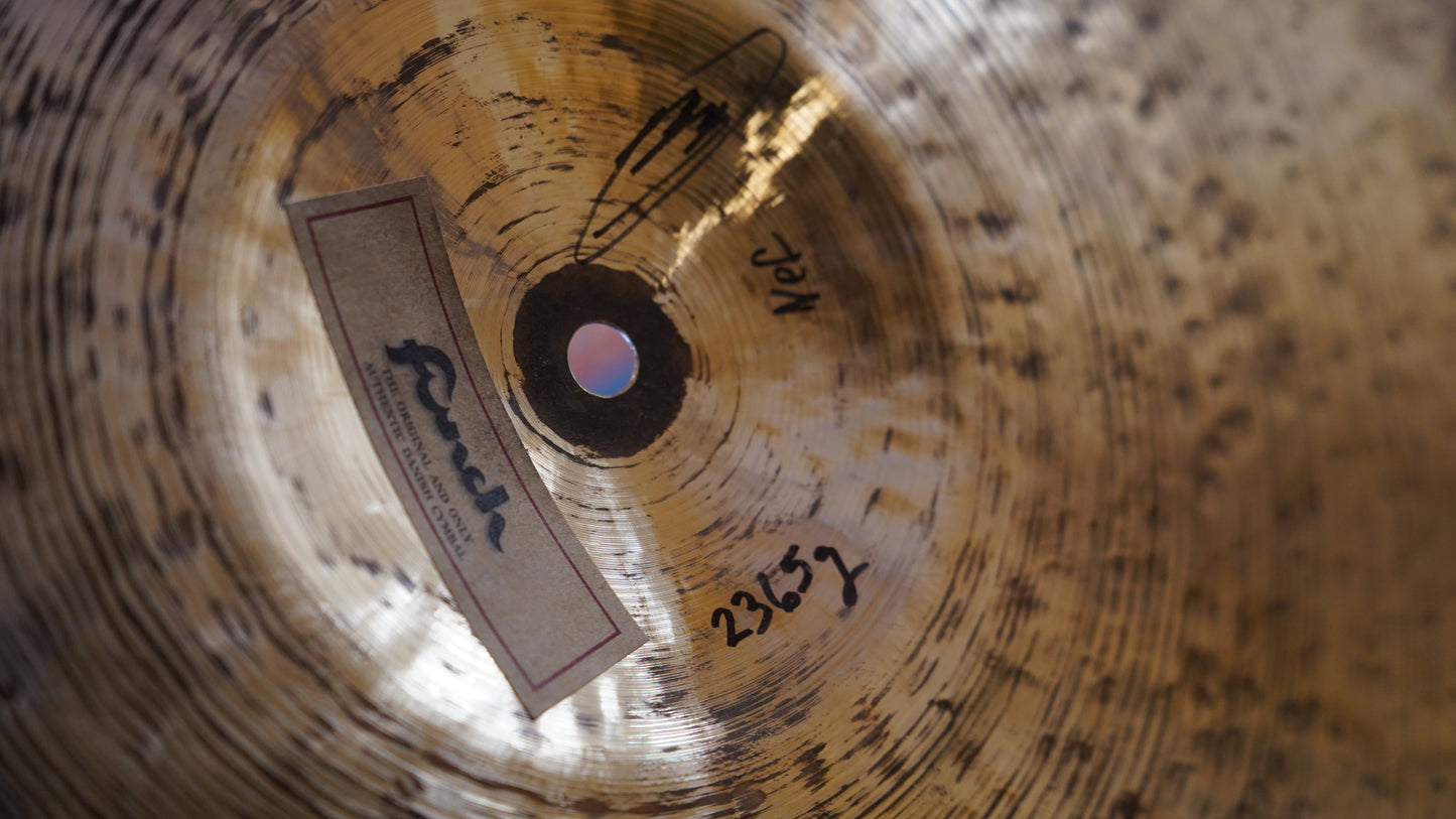 22" Nefertiti 2365g