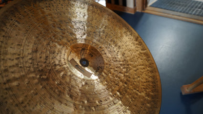 22" Nefertiti 2365g