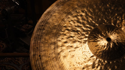 20" Messenger 1816g w/Rivets